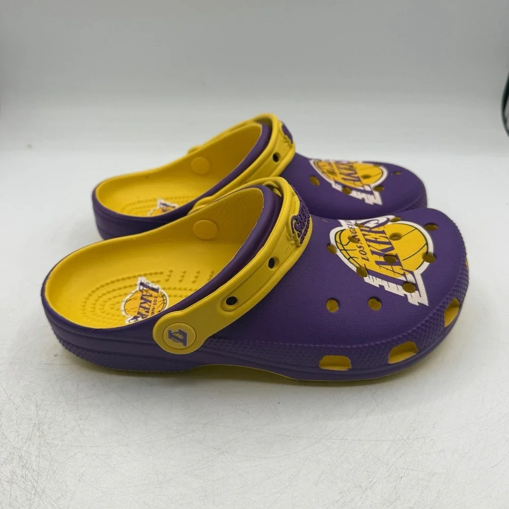 Crocs Los Angeles Lakers Classic Clogs Mens 4 Womens 6 Purple Slip On Shoes NBA